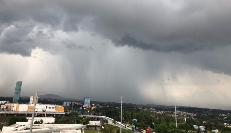 Alertan a población de Veracruz ante desarrollo de tornado