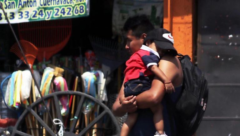 Papás solteros también tienen derecho a apoyos económicos del gobierno