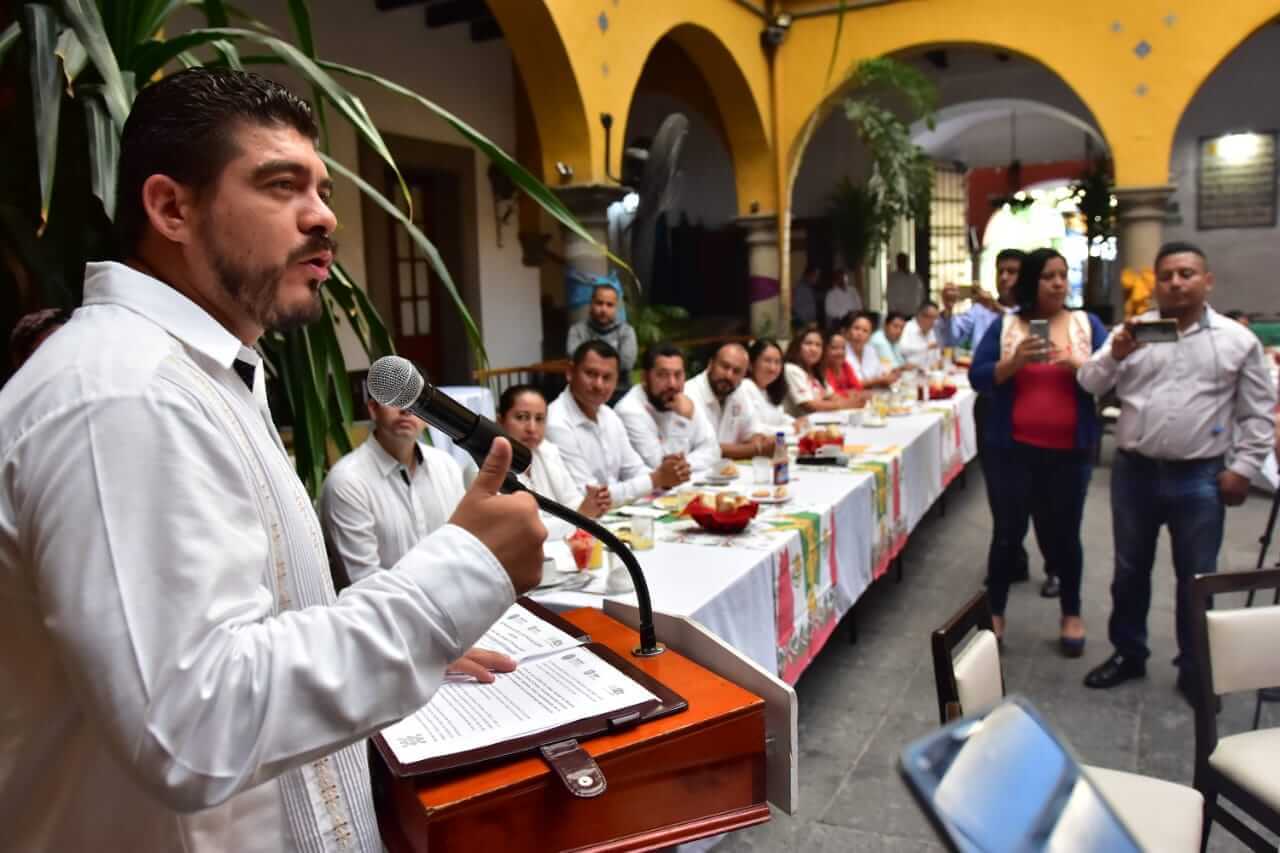 Entrega SEV claves para dos centros escolares de Córdoba