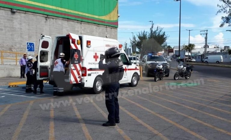 Balean a enfermero del IMSS