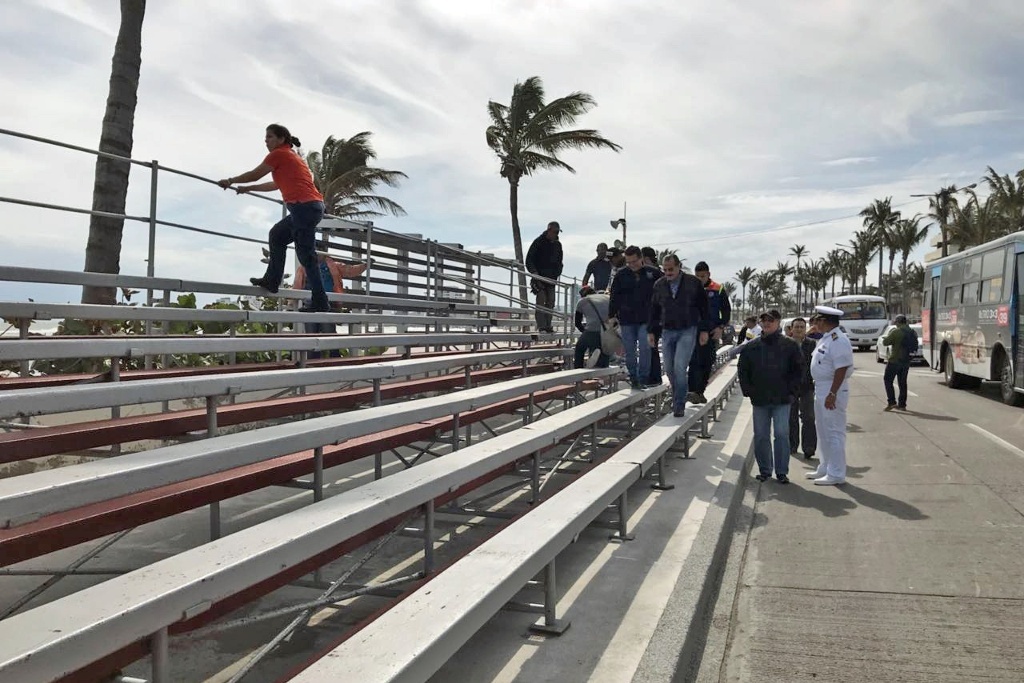 Por instalación de gradas para Carnaval, piden circular con precaución