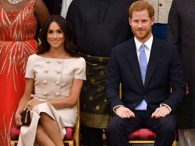 Dan a conocer fecha en que Harry y Meghan dejarán la realeza