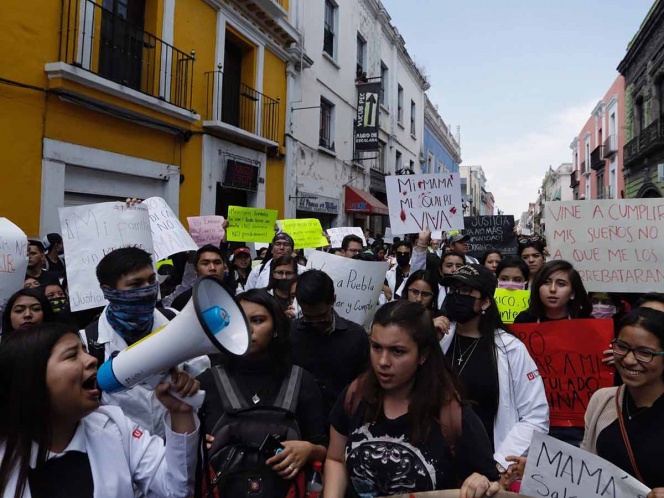 Rector de BUAP pide estrategia ante asesinato de estudiantes