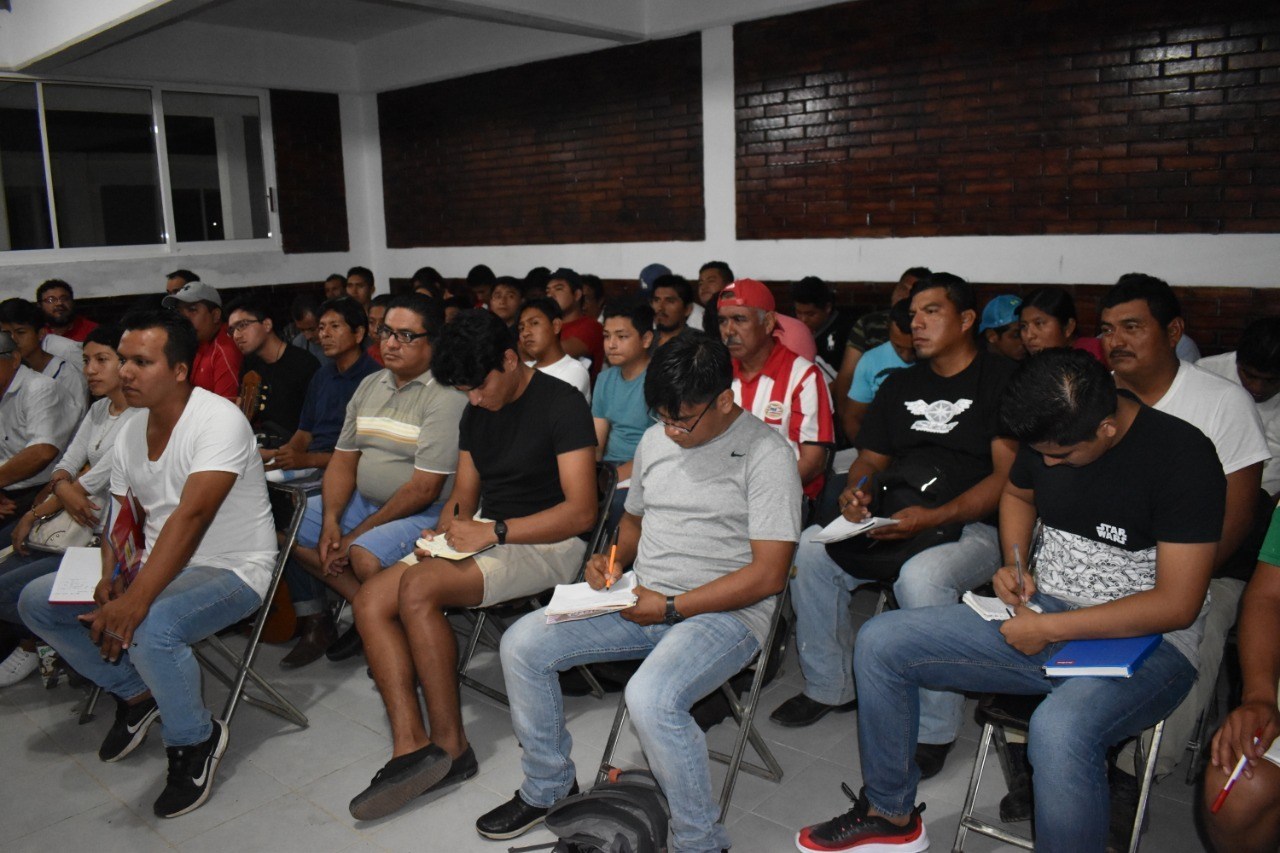 Inicia taller de electricidad gratuito en Cosoleacaque.