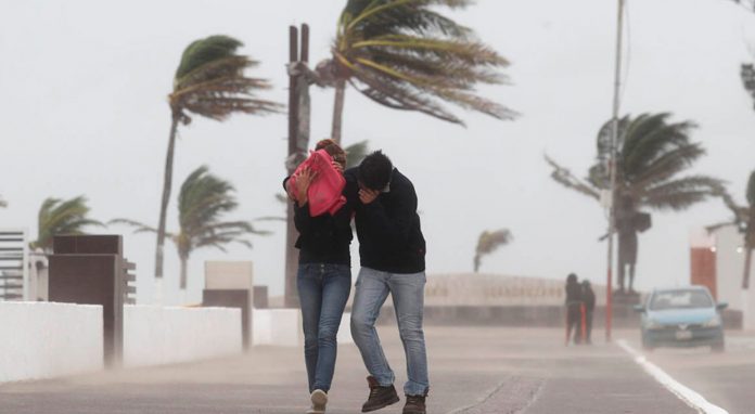 Pronostica PC surada en Veracruz golpe de viento del sur