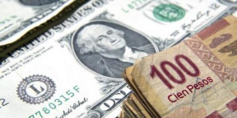 Peso pierde 21 centavos ante avance global del dólar; sube a 18.78 unidades