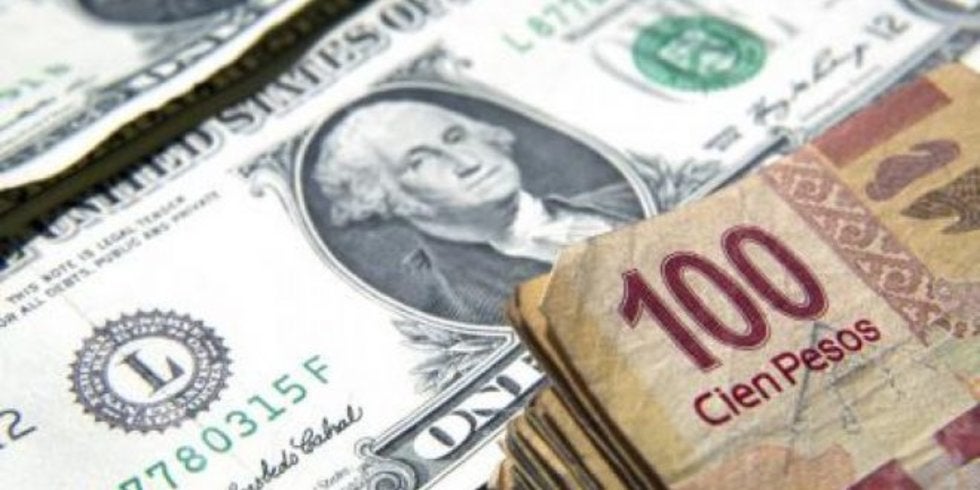 Peso pierde 21 centavos ante avance global del dólar; sube a 18.78 unidades