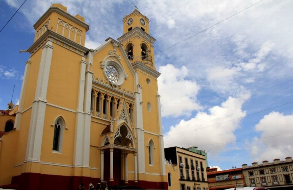 Suspenden catecismo y Vía Crucis en Xalapa como medida de prevención