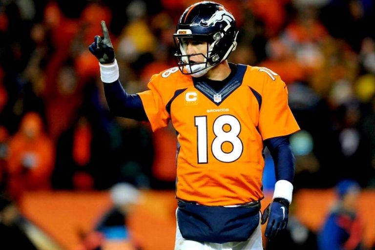 Peyton Manning celebra su cumpleaños número 44