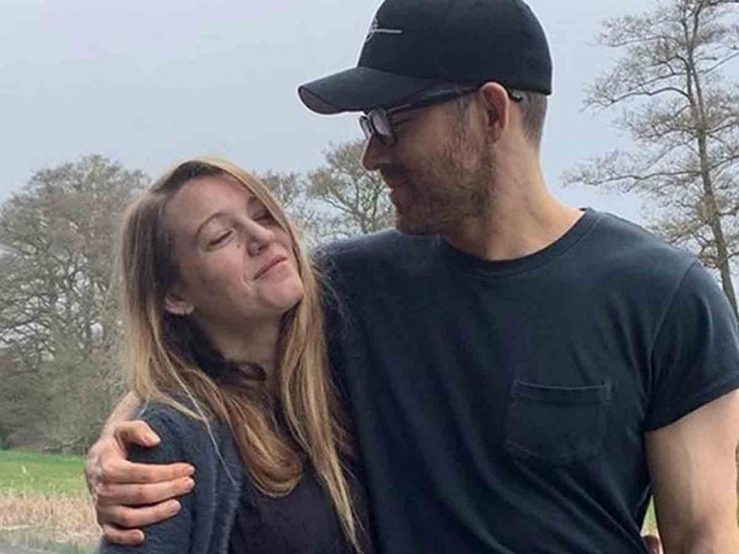 Ryan Reynolds y Blake Lively donan 1 millón de dólares por COVID-19