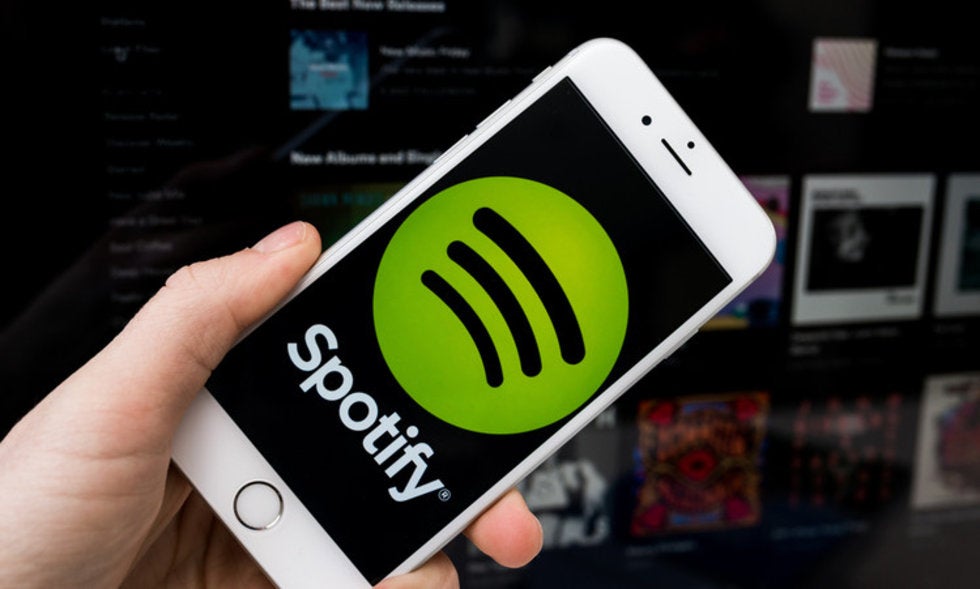 La plataforma de contenido por streaming Spotify va por activación de voz