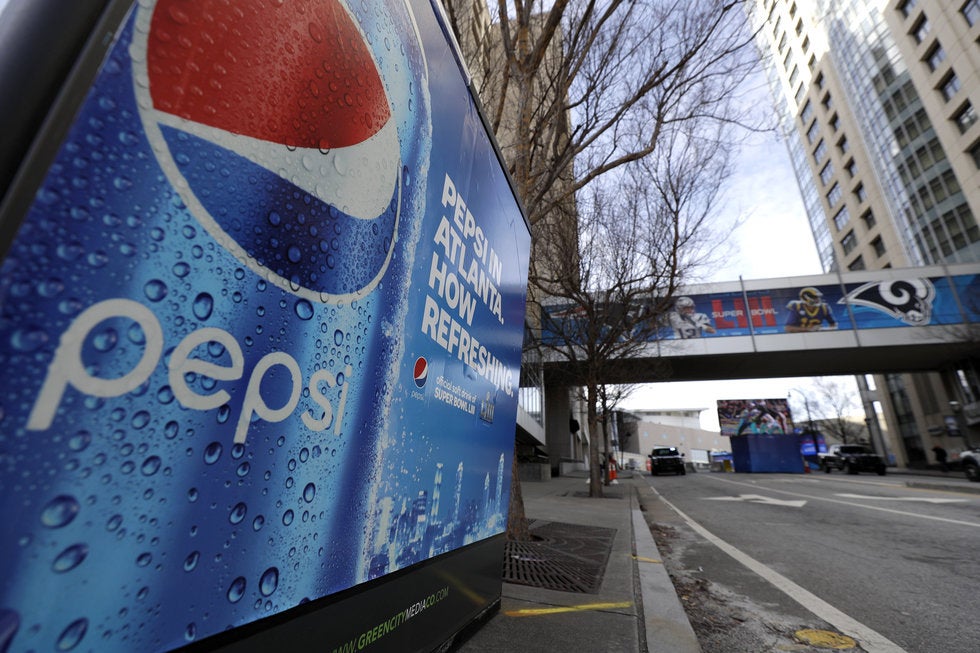 Pepsi compra el fabricante de bebidas energéticas Rockstar