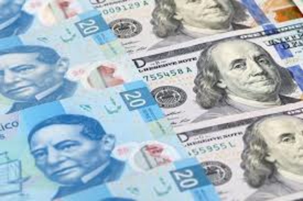 Peso inicia jornada con ganancias; dólar interbancario baja a 24.87