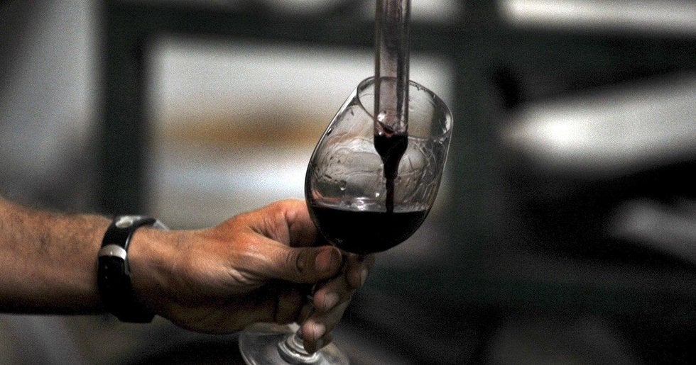 Argentina convertirá su vino en gel para enfrentar el coronavirus