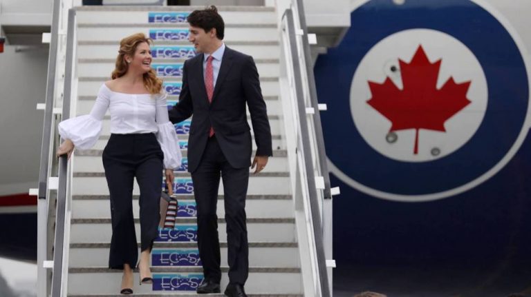 Sophie y Justin Trudeau en autoaislamiento preventivo por COVID-19