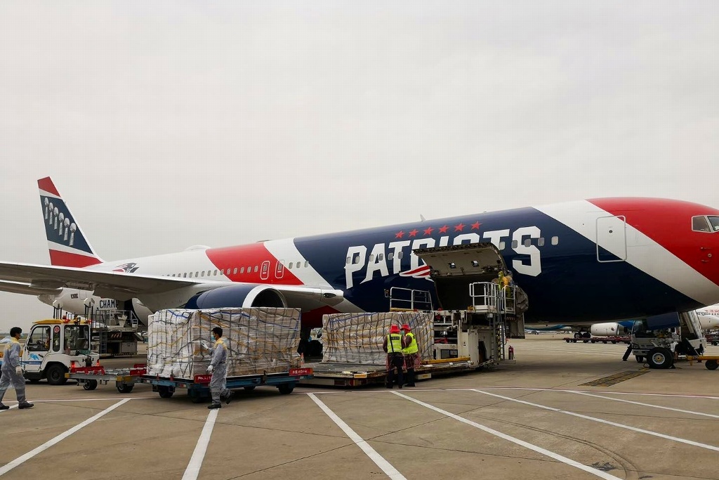 Patriotas dispone de su avión para transportar mascarillas desde China