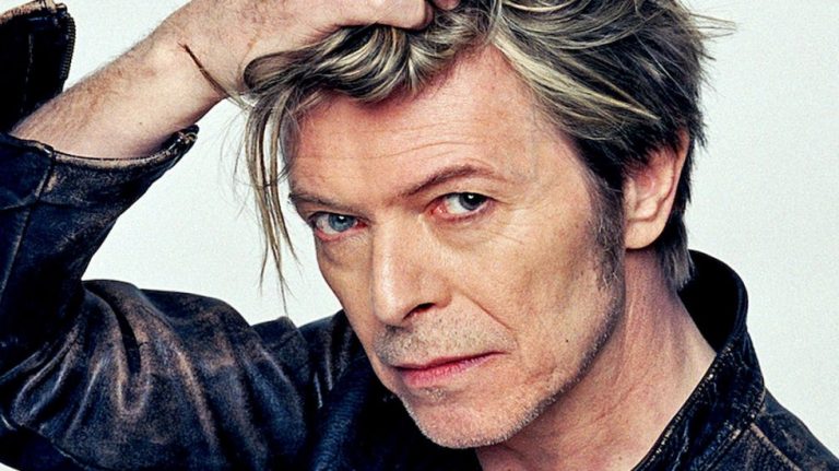 Lanzan disco de David Bowie con canciones inéditas