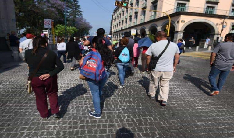 Comerciantes ambulantes se manifiestan en Xalapa