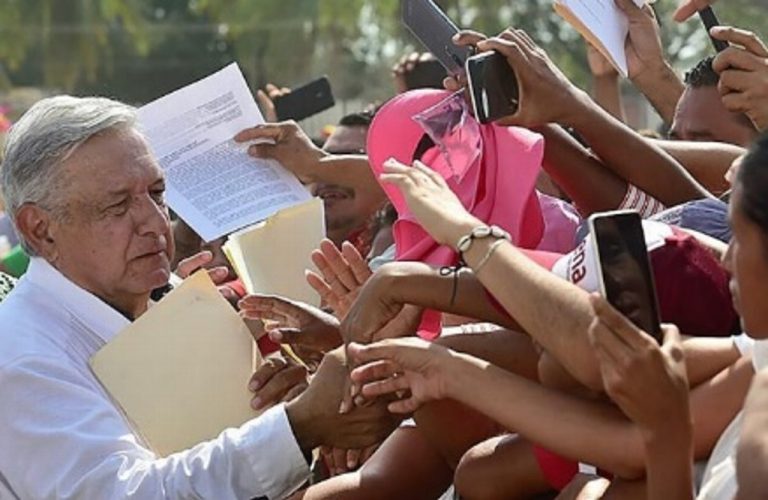 Pide subsecretario de Salud evitar concentraciones en gira de AMLO