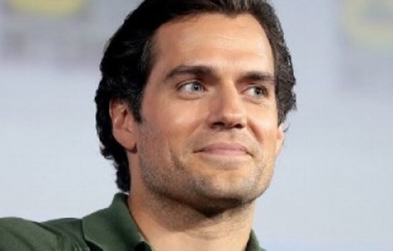 Henry Cavill en negociación para nuevo corte de “Liga de la Justicia”