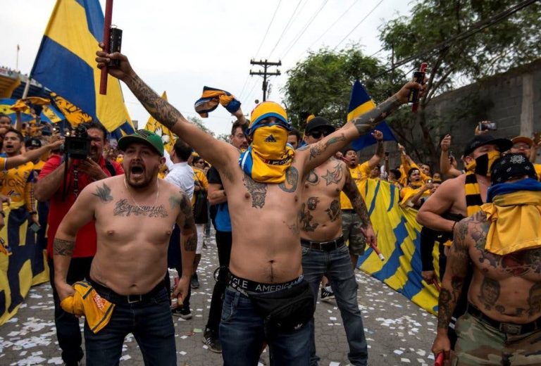 Barras Bravas de México se reinventan tras el paro del futbol