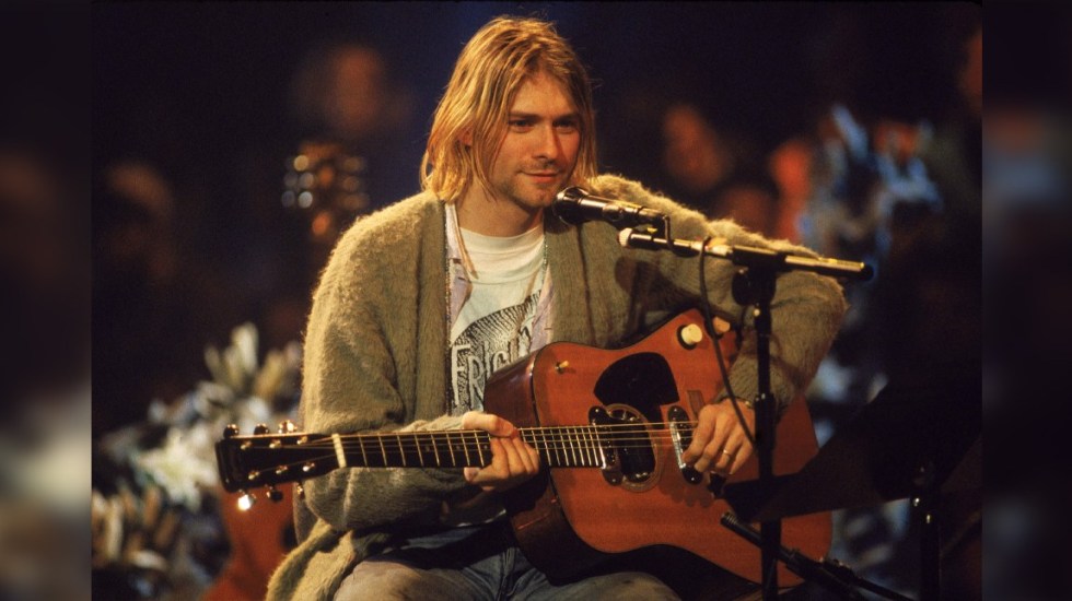 Subastarán guitarra que Kurt Cobain utilizó en el disco ‘MTV Unplugged’