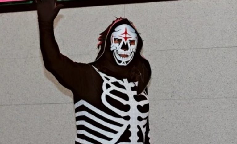 Revelan identidad del luchador ‘La Parka’ en Tik Tok