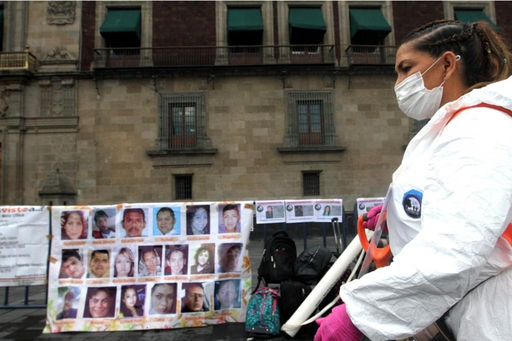 Mantendrán familiares de desaparecidos plantón en el Zócalo