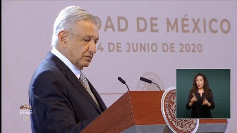 AMLO adelantará 4 meses de apoyos a adultos mayores