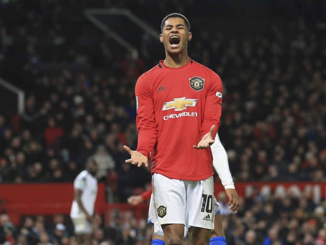 El jugador Rashford seguirá luchando por las familias pobres