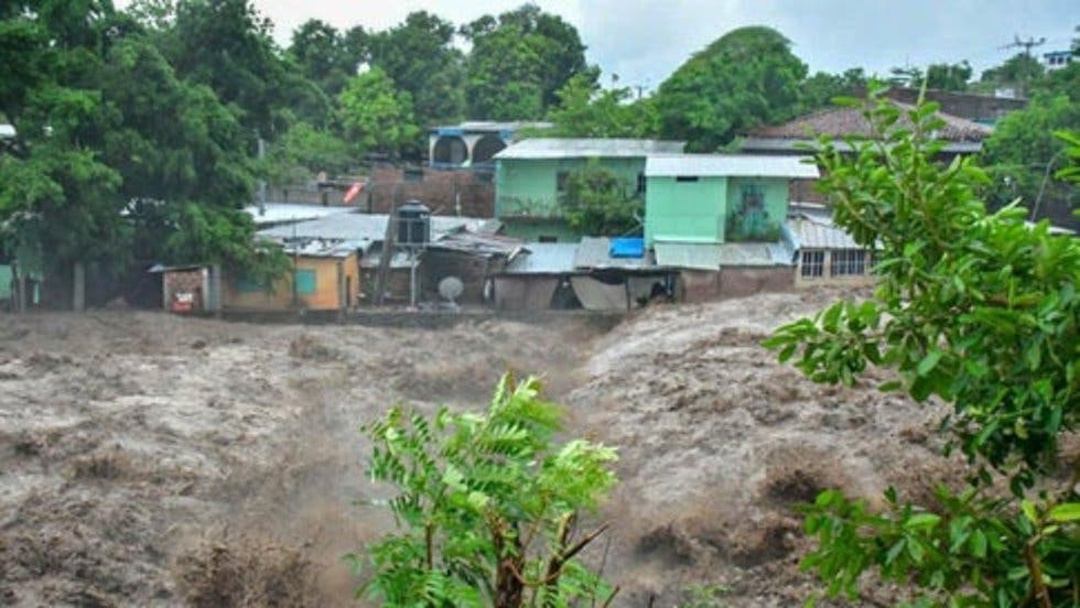 Tormenta tropical 'Amanda' avanza hacia México... deja 14 muertos