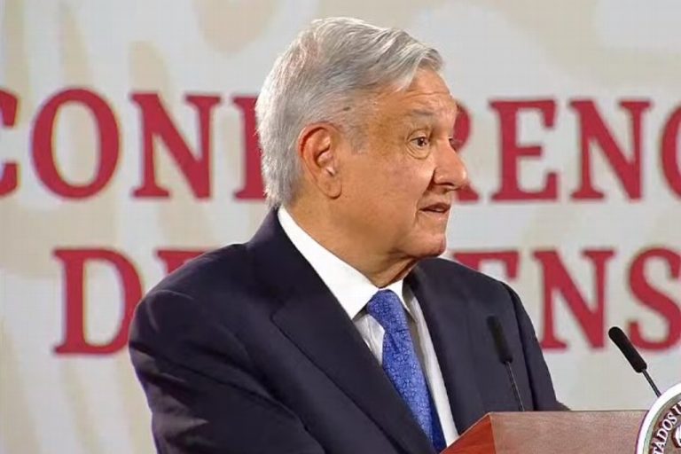 Reitera AMLO que se logró aplanar la curva y que no se desbordó