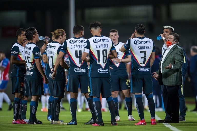 Ocho goles en dos juegos ¡Defensa de papel en el América!