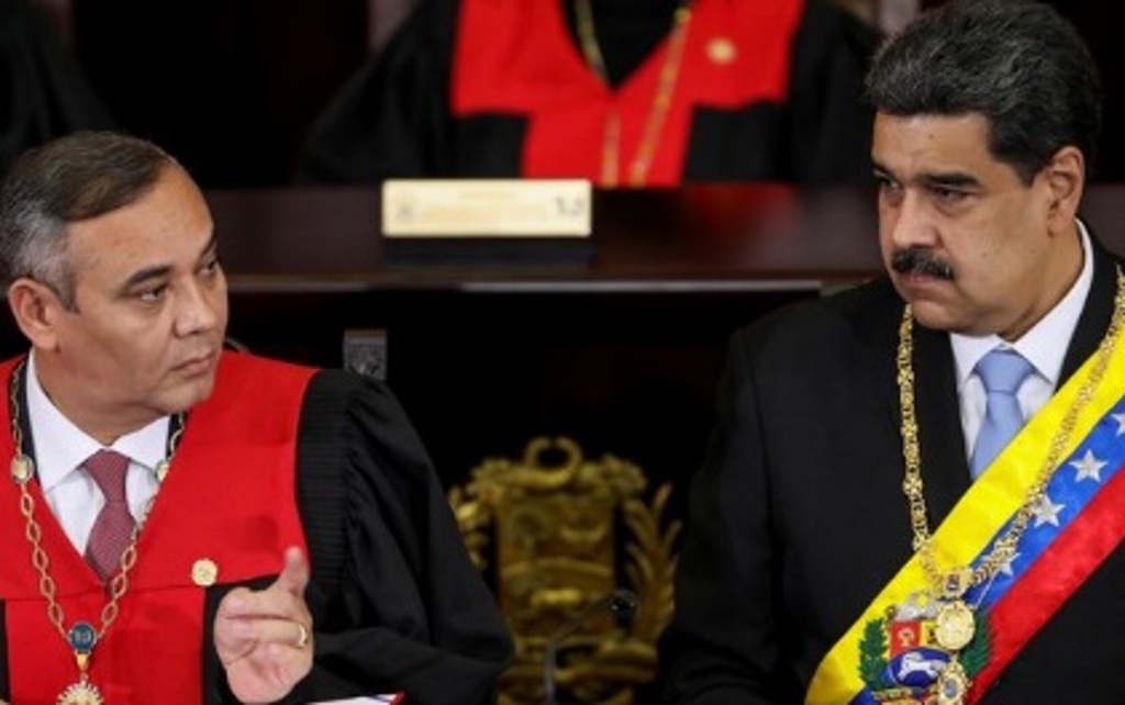 Venezuela repudia que EU ofrezca recompensa por presidente