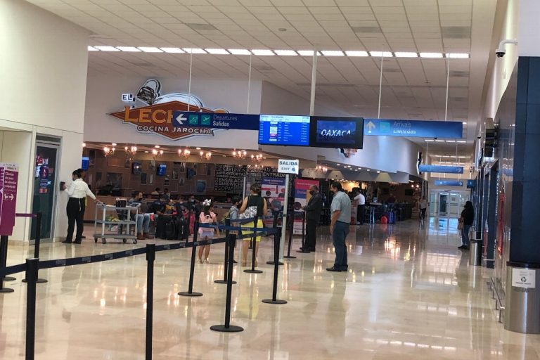 Cancelan vuelos hacia Monterrey en el aeropuerto de Veracruz