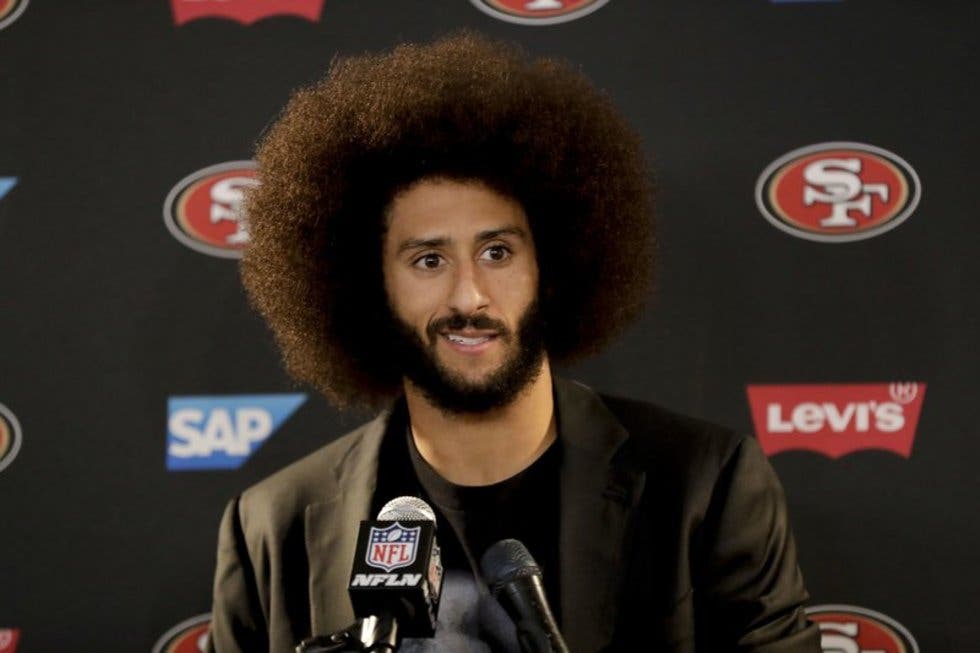 Colin Kaepernick y Disney anuncian acuerdo de asociación