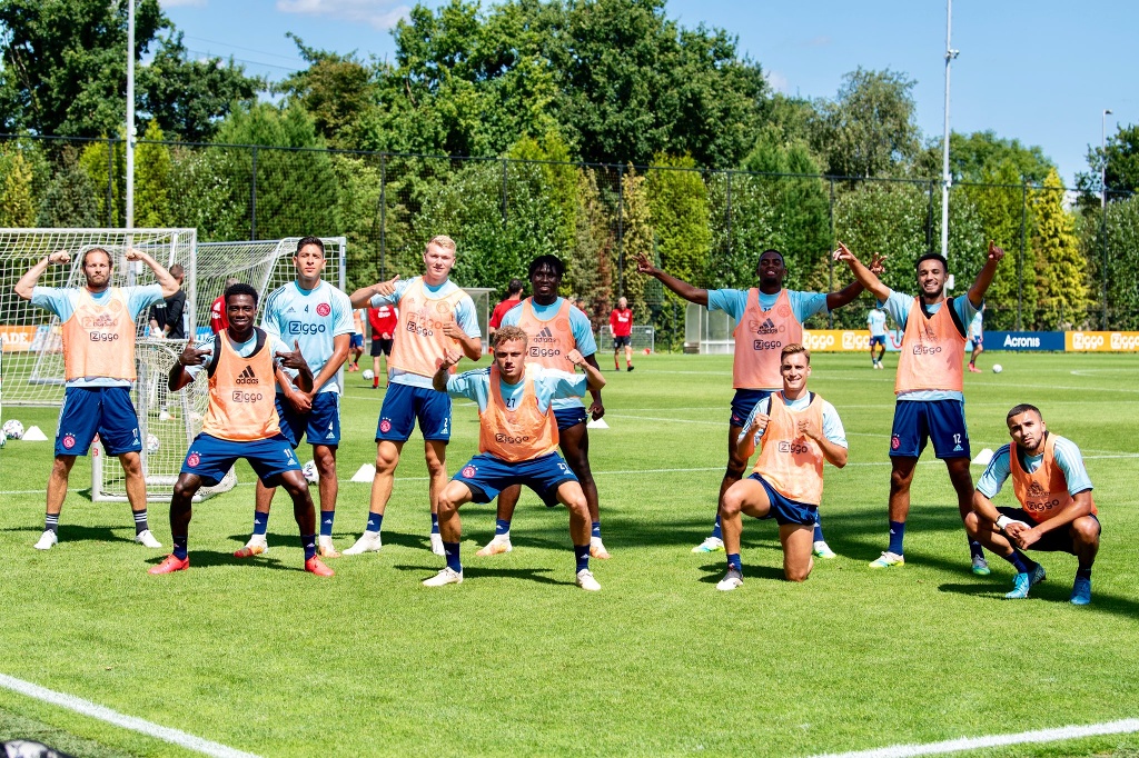 ¡Ajax revela que tuvo casos de COVID-19 en el equipo!