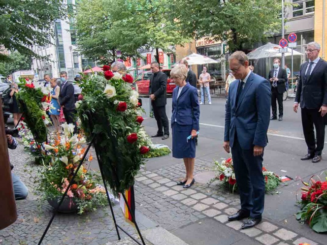 Berlín recuerda a las víctimas del Muro en su 59º aniversario