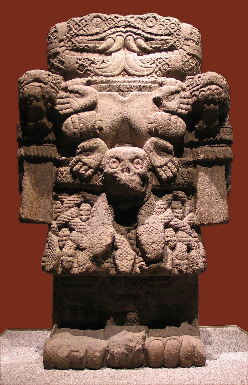 Hallazgo de la Coatlicue, la diosa mexica desdeñada