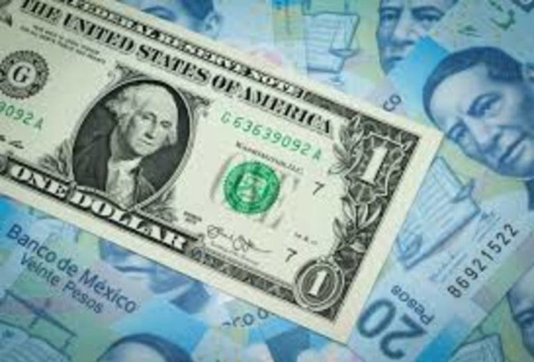 Peso retrocede por una corrección; dólar cotiza en 21.85 unidades