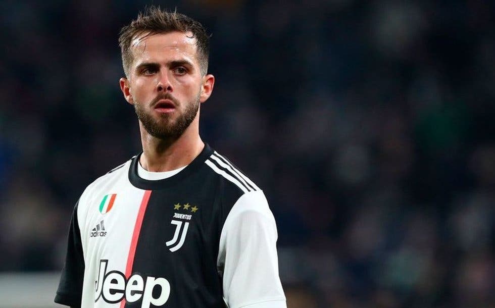 Pjanic da positivo por coronavirus