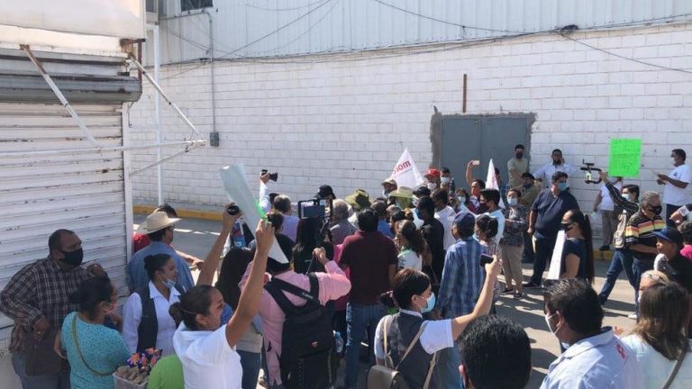 Provocan manifestaciones en contra y a favor de AMLO en Torreón