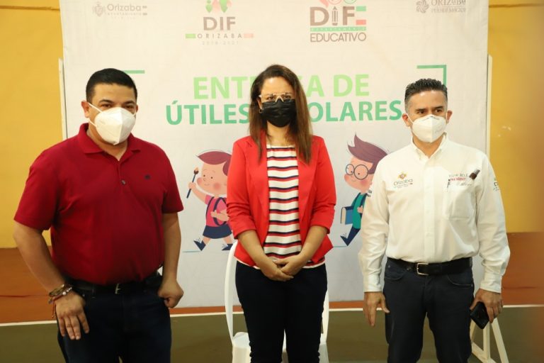 En Veracruz, pese al COVID, maestros no claudican ni dejan de procurar la educación: Gómez Cazarín