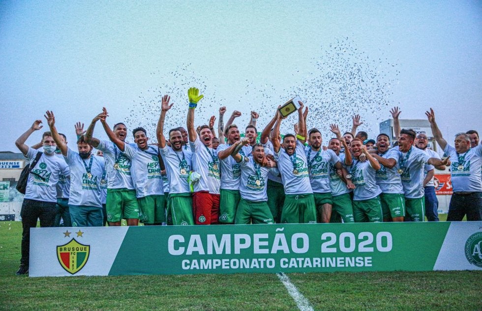 Luego del avionazo, Chapecoense fue campeón en Brasil