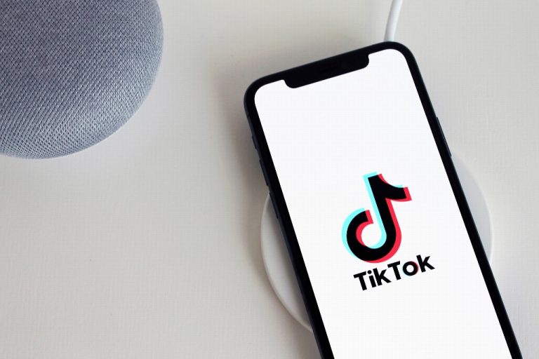 TikTok actualiza sus políticas para combatir el odio