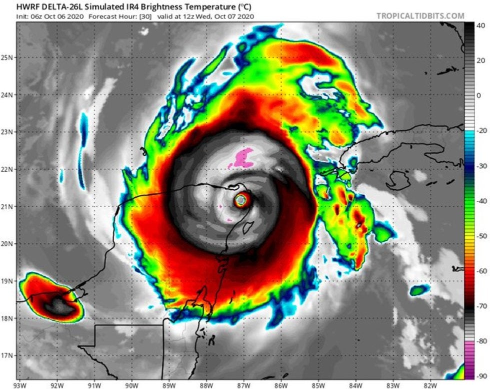 Huracán Delta es categoría 4, Quintana Roo y Yucatán en alerta roja