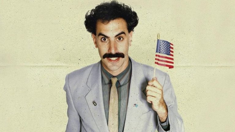 Con todo y la “trampa sexual” que le pusieron a Giuliani, Borat 2 capta a millones de espectadores