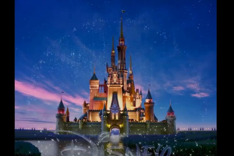 Planea Disney mandar sus nuevos live action directo a Disney+