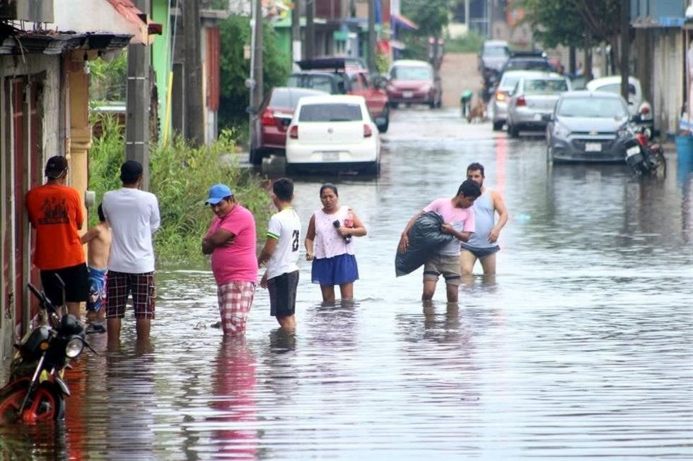 Inundaciones en Tabasco no son culpa de CFE: AMLO