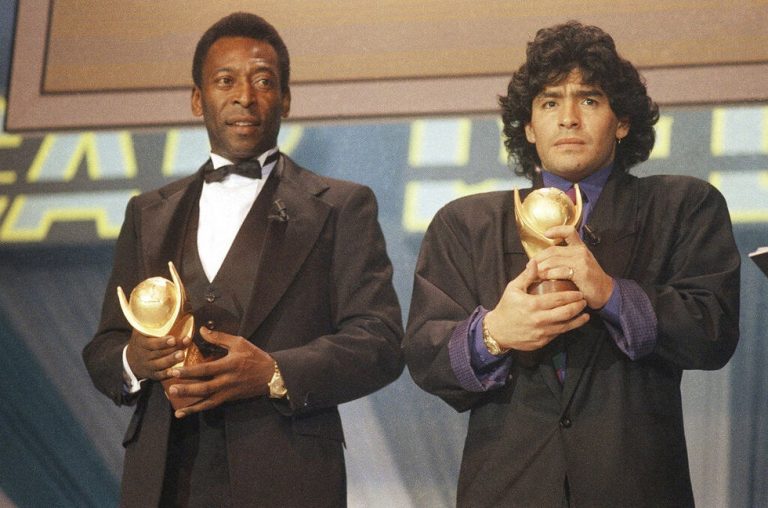 'Un día jugaremos en el cielo'; Pelé llora la muerte de su amigo Maradona